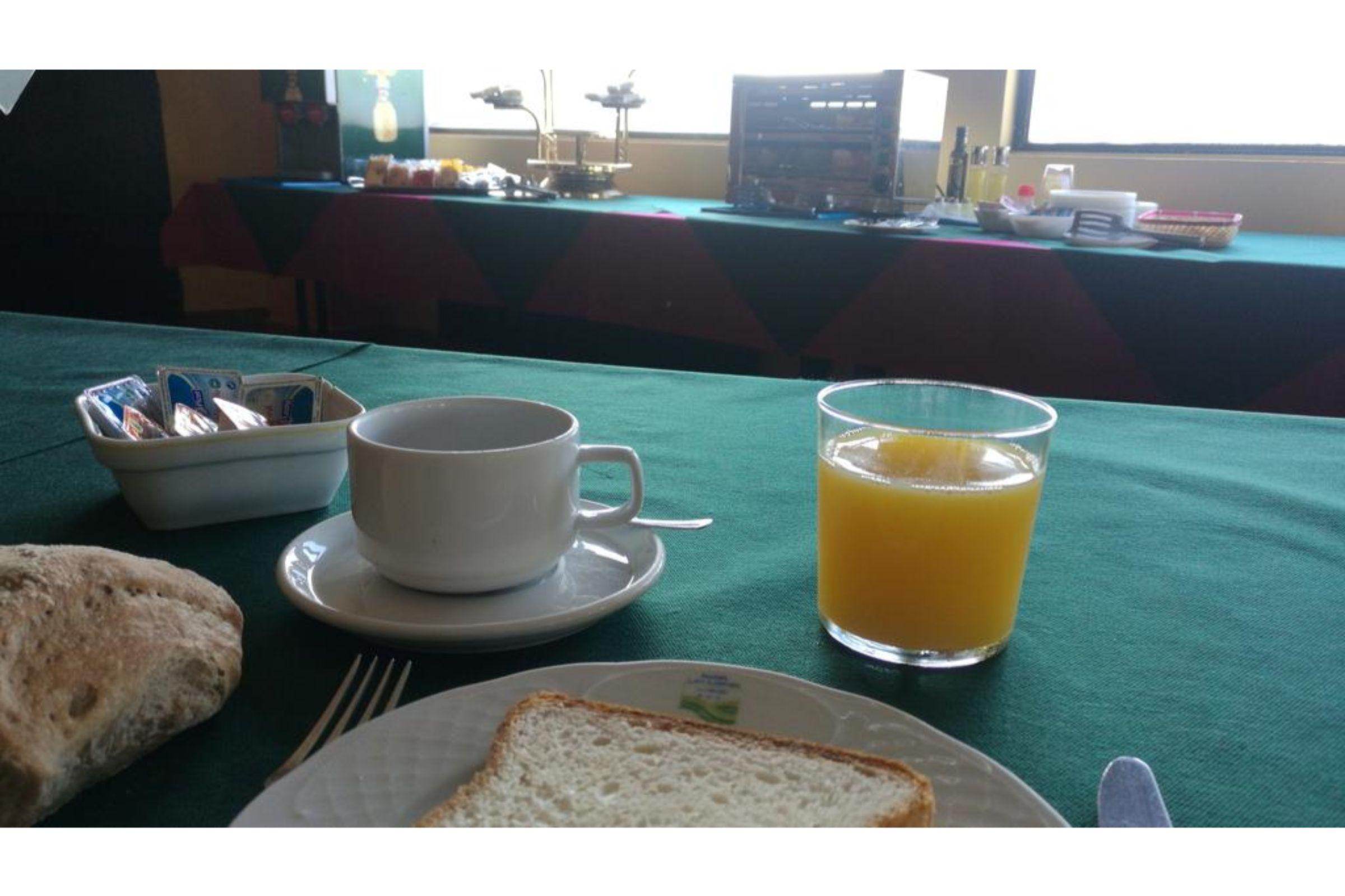 Hotel City House Las Lomas Oviedo Bagian luar foto