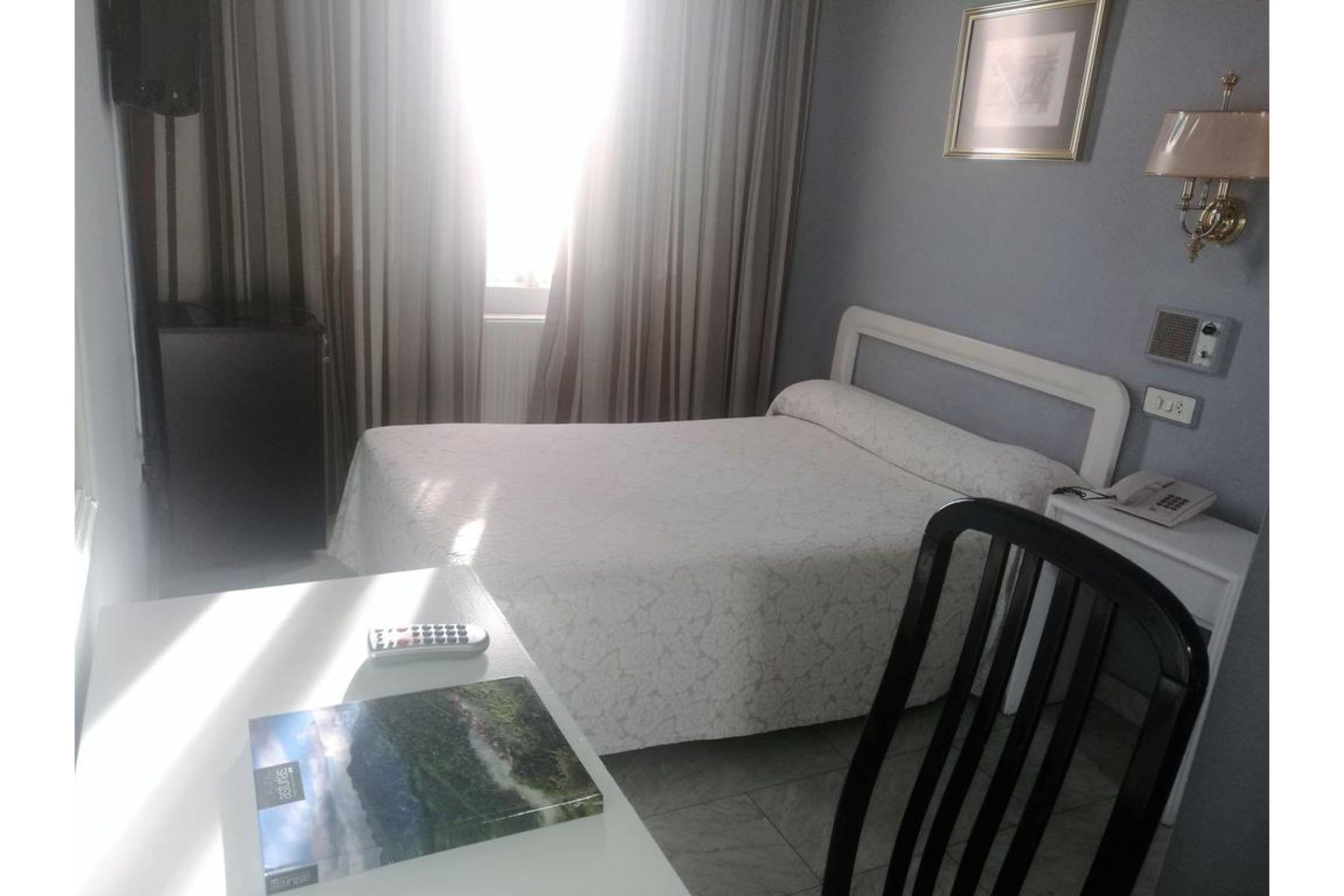 Hotel City House Las Lomas Oviedo Bagian luar foto