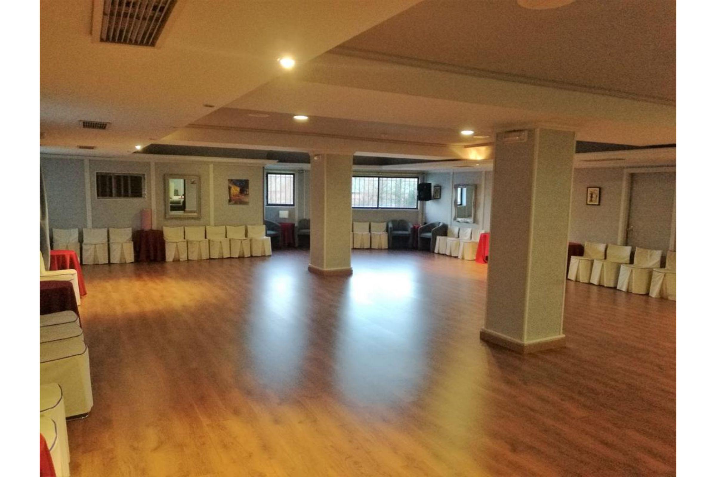 Hotel City House Las Lomas Oviedo Bagian luar foto