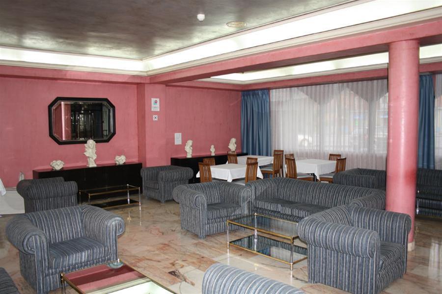 Hotel City House Las Lomas Oviedo Bagian luar foto