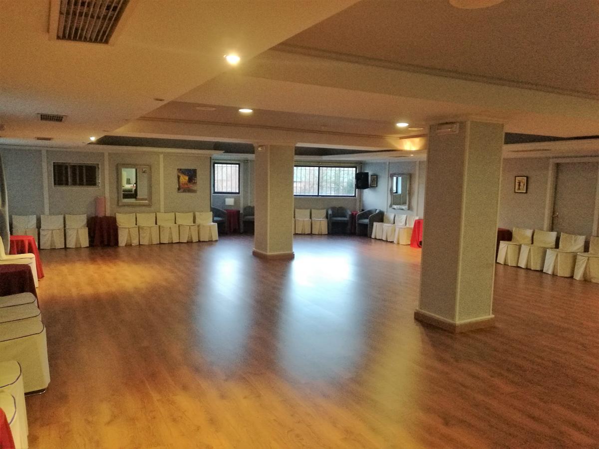 Hotel City House Las Lomas Oviedo Bagian luar foto